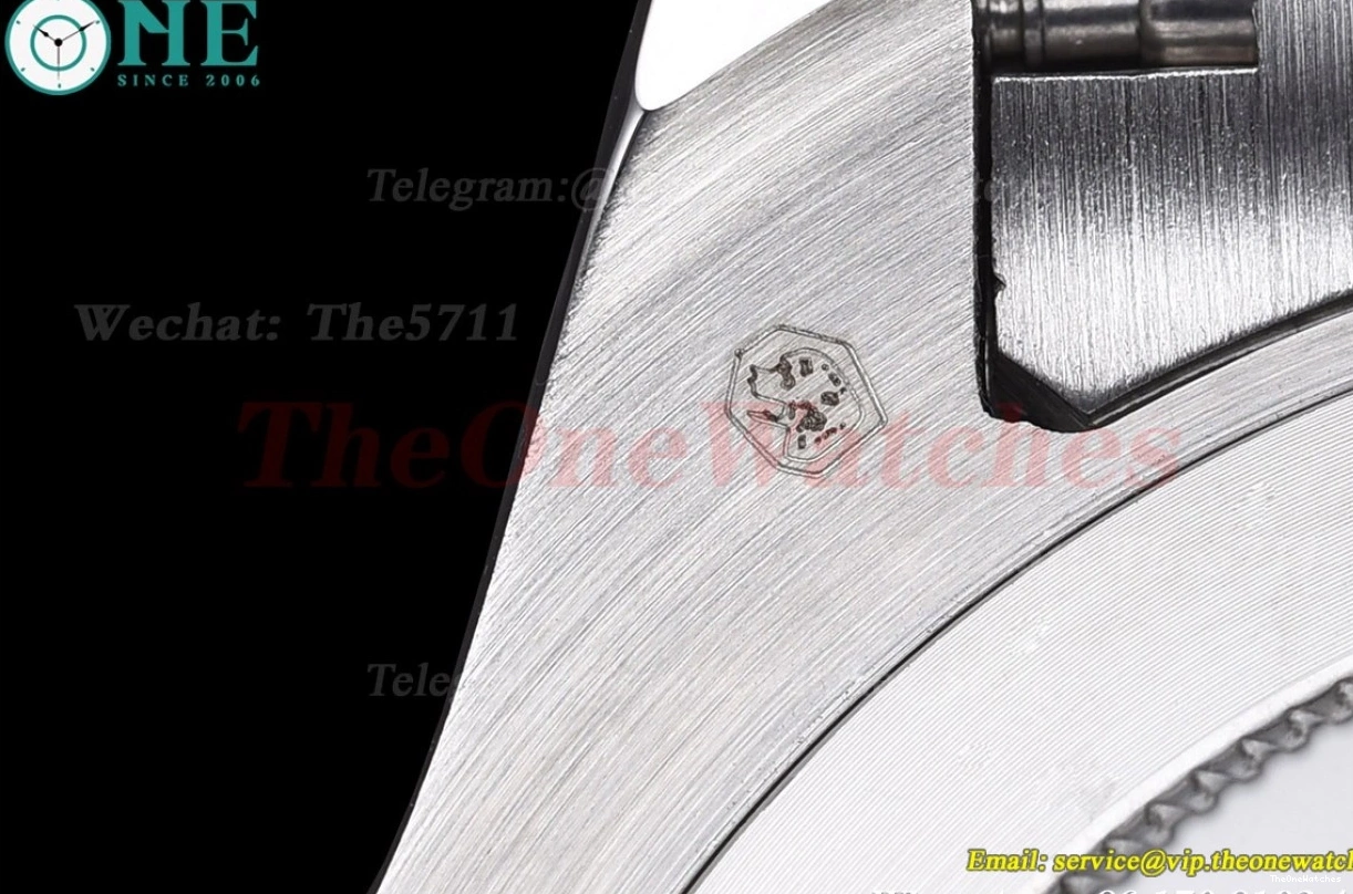 SS Blue MY8215 40mm SS Dot Yacht-Master GDF 126622 0106